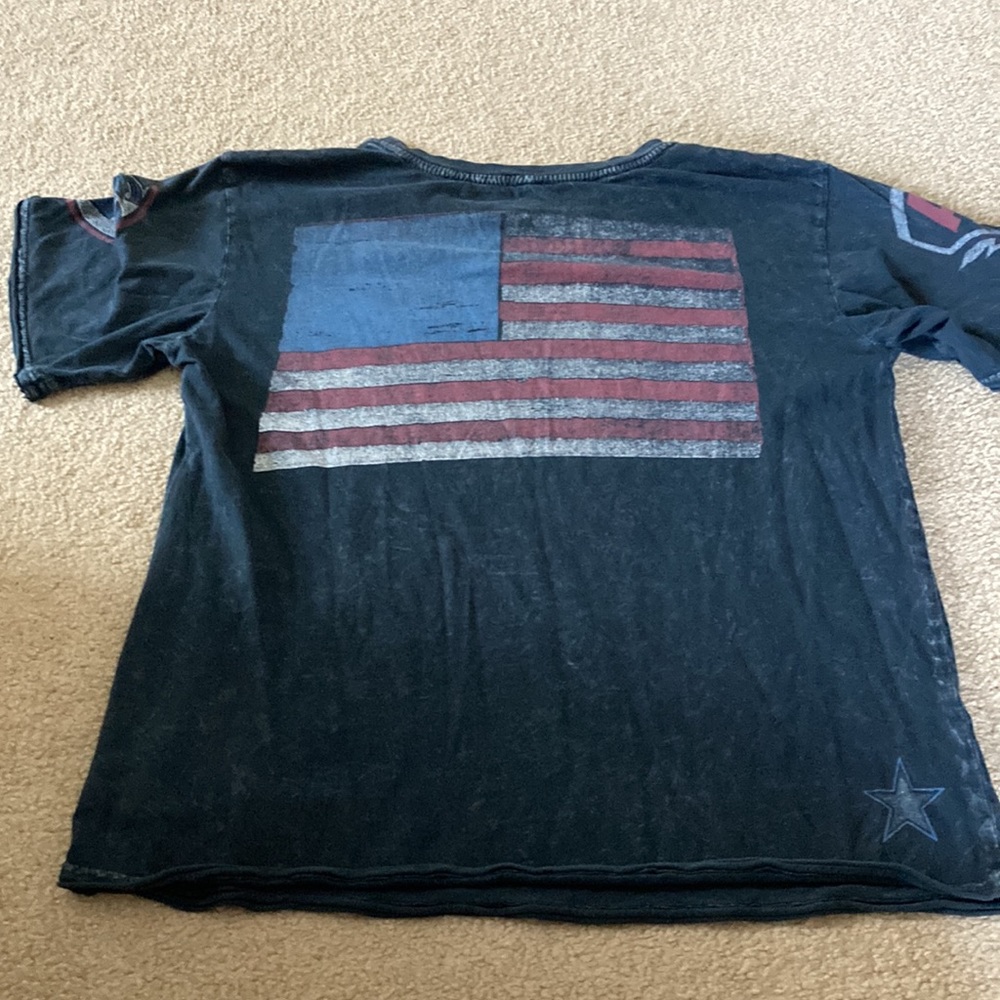 Boys affliction T-shirt - Picture 2 of 2